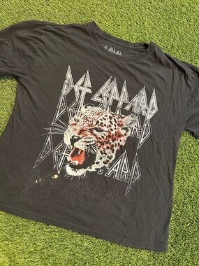 Def Leopard Women’s Graphic T Shirt XL